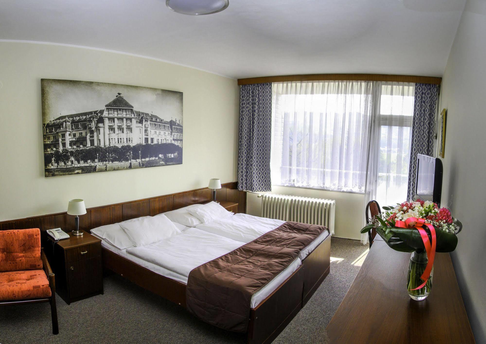 Ensana Splendid Hotel Piest'any Exterior foto